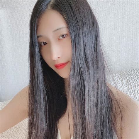 Shuu Vayu Youtube Sexy Influencer